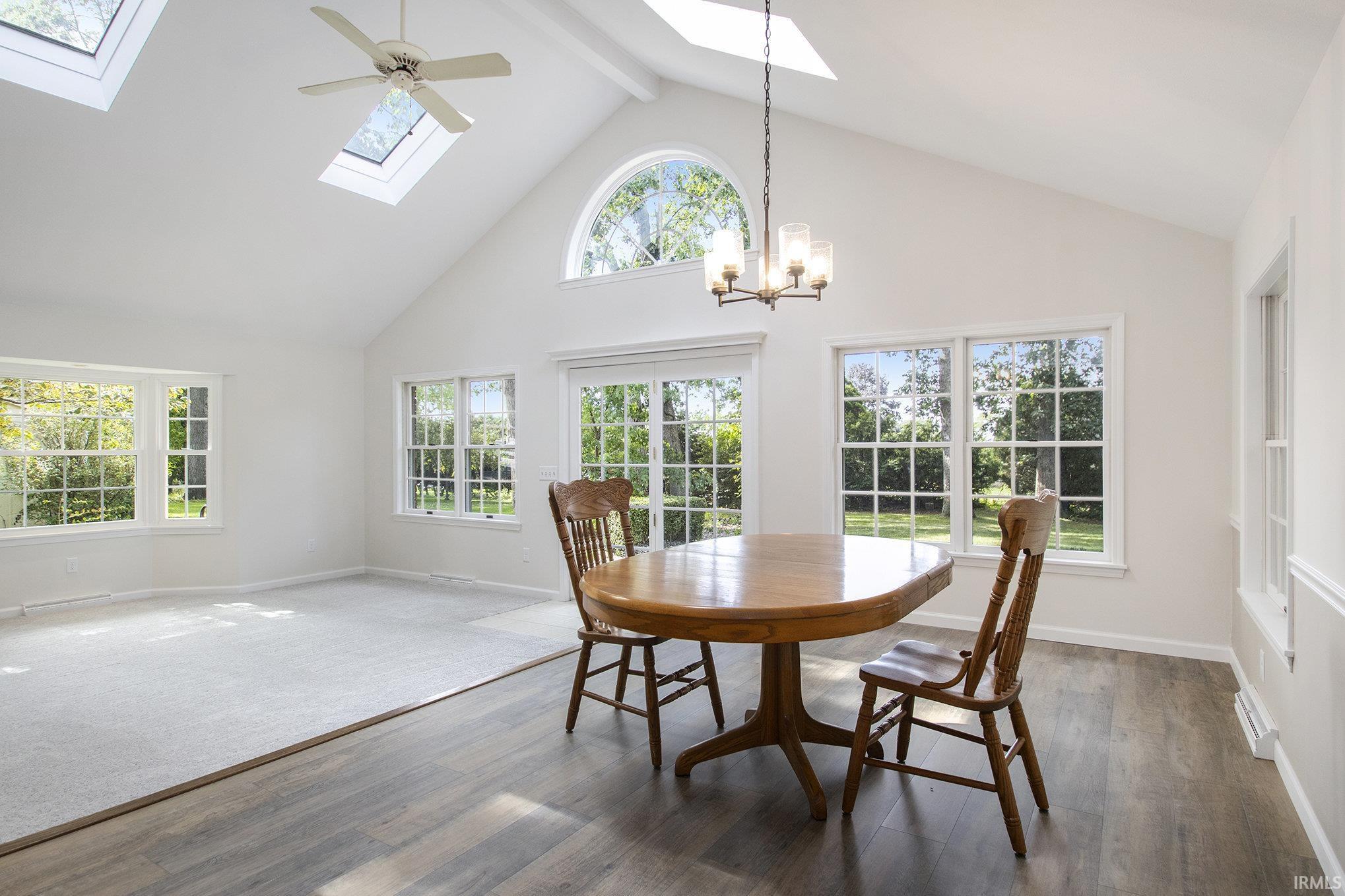 56039 Rio Lindo Drive Elkhart, IN 46514 - Photo 13 of 36