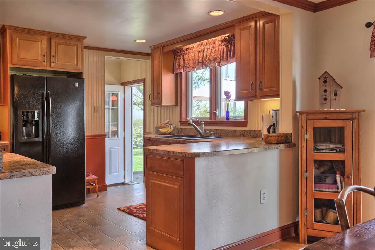 1601 Druck Valley Road York, PA 17406 - Photo 12 of 28 Gallery Image 12