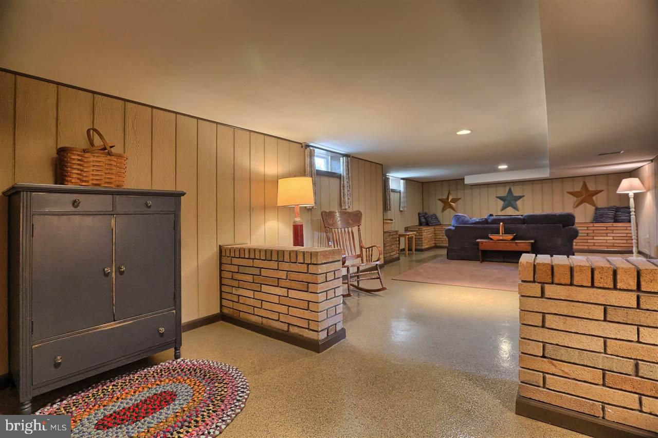 1601 Druck Valley Road York, PA 17406 - Photo 22 of 28 Gallery Image 22