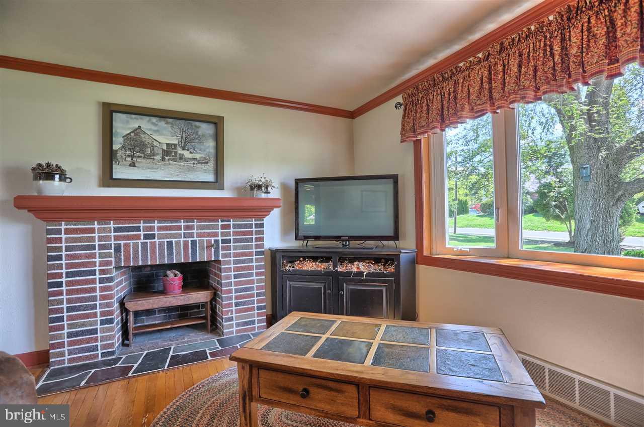 1601 Druck Valley Road York, PA 17406 - Photo 8 of 28 Gallery Image 8
