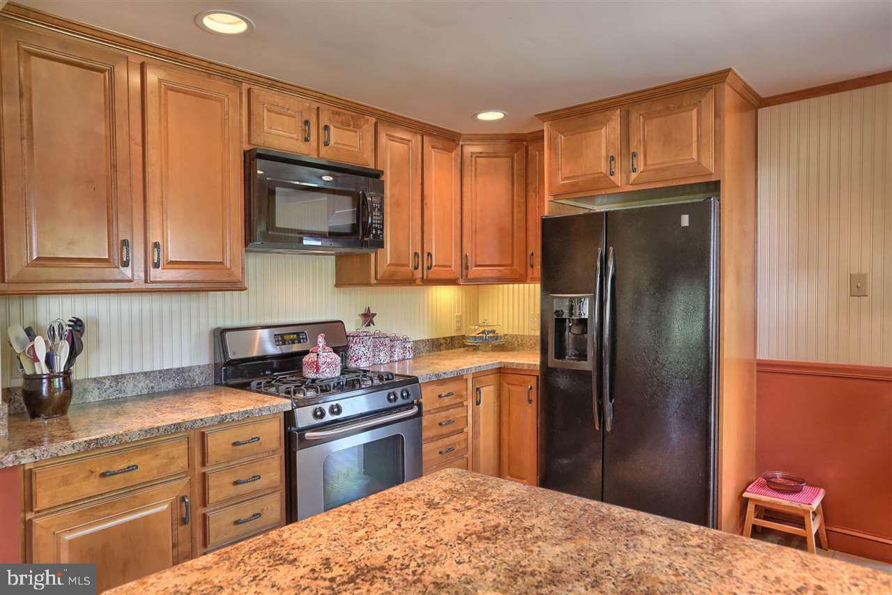 1601 Druck Valley Road York, PA 17406 - Photo 10 of 28 Gallery Image 10