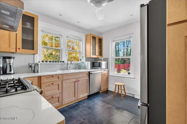 $639,000 | 261 West Circular Street, Saratoga Springs, NY 12866