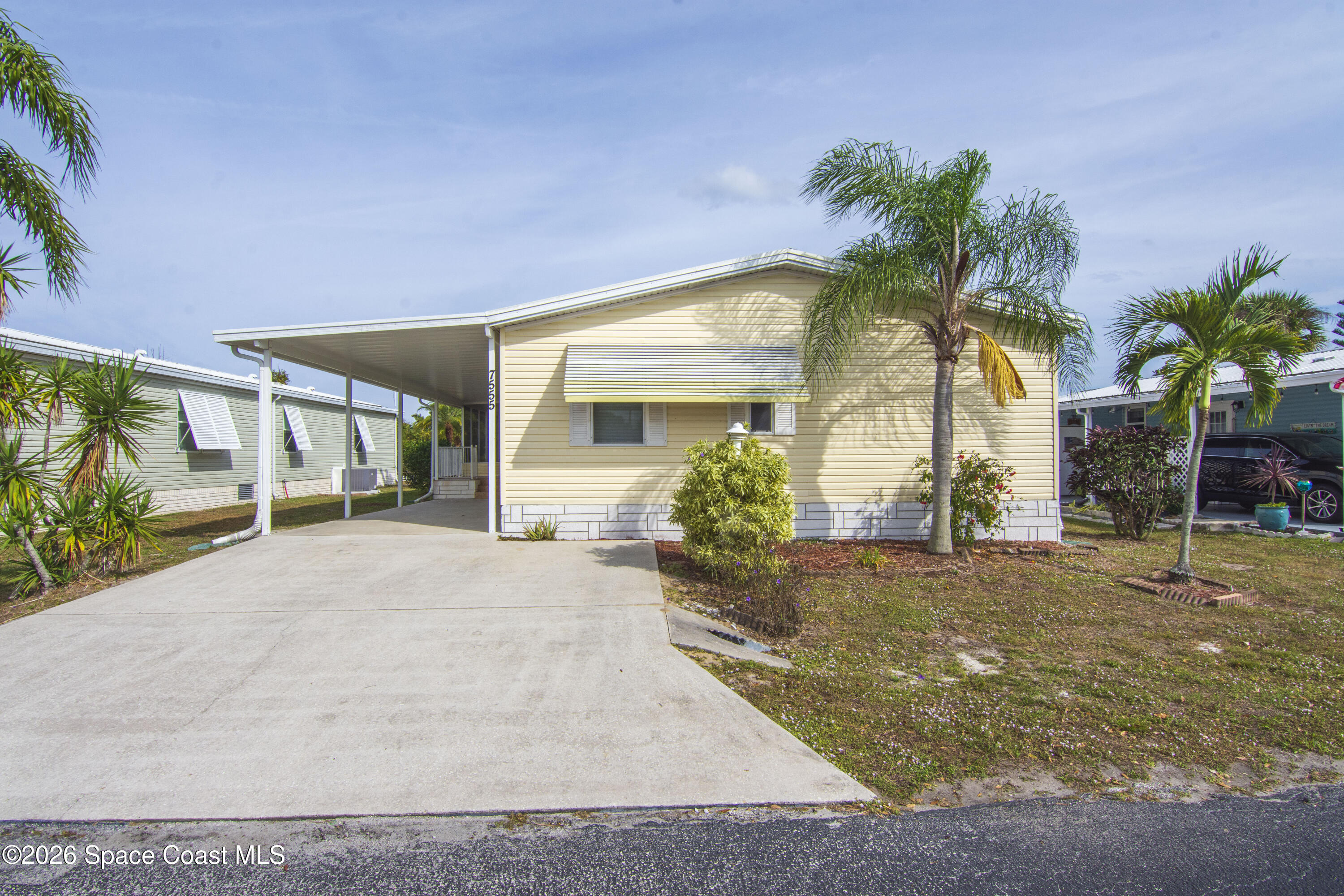 7555 Boxelder Road Sebastian, FL 32976 - Photo 2 of 35 Front