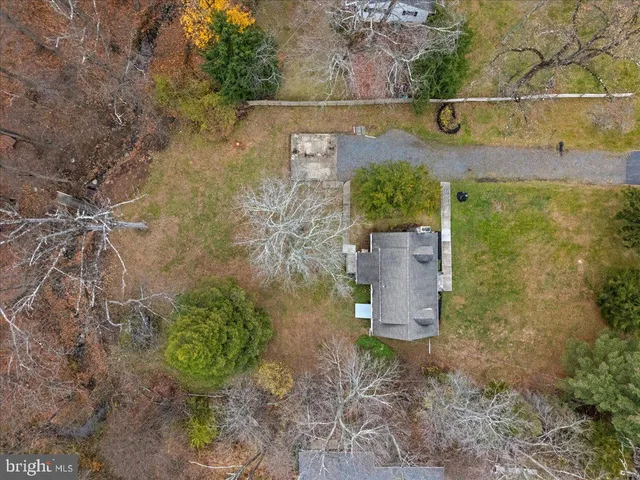 a view of a outdoor space