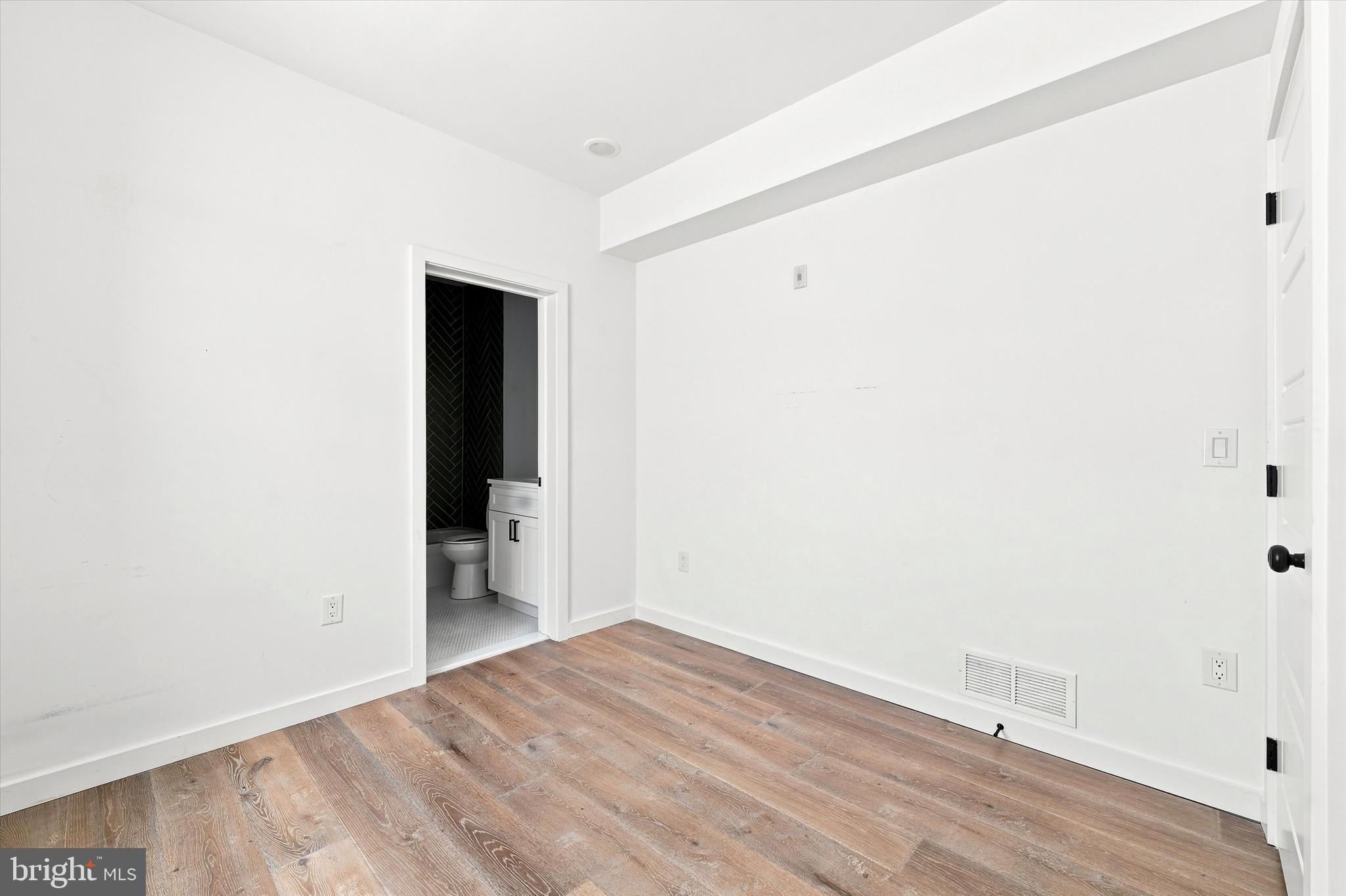 1729 Francis Street, Unit 4 Philadelphia, PA 19130 - Photo 18 of 26