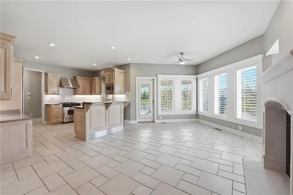 $669,000 | 2732 Southwest Arthur Drive, Lee's Summit, MO 64082