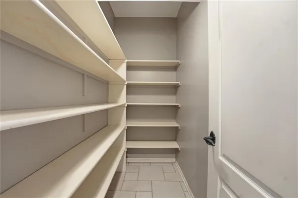 $669,000 | 2732 Southwest Arthur Drive, Lee's Summit, MO 64082