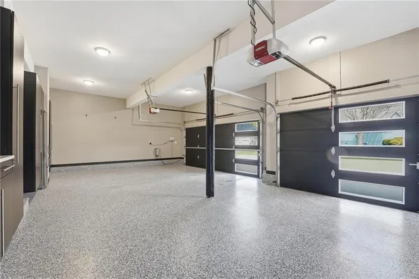 $669,000 | 2732 Southwest Arthur Drive, Lee's Summit, MO 64082