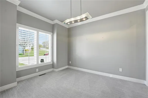 $669,000 | 2732 Southwest Arthur Drive, Lee's Summit, MO 64082