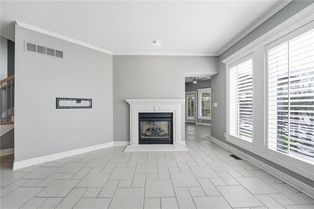 2732 Southwest Arthur Drive Lee's Summit, MO 64082 - Photo 10 of 64