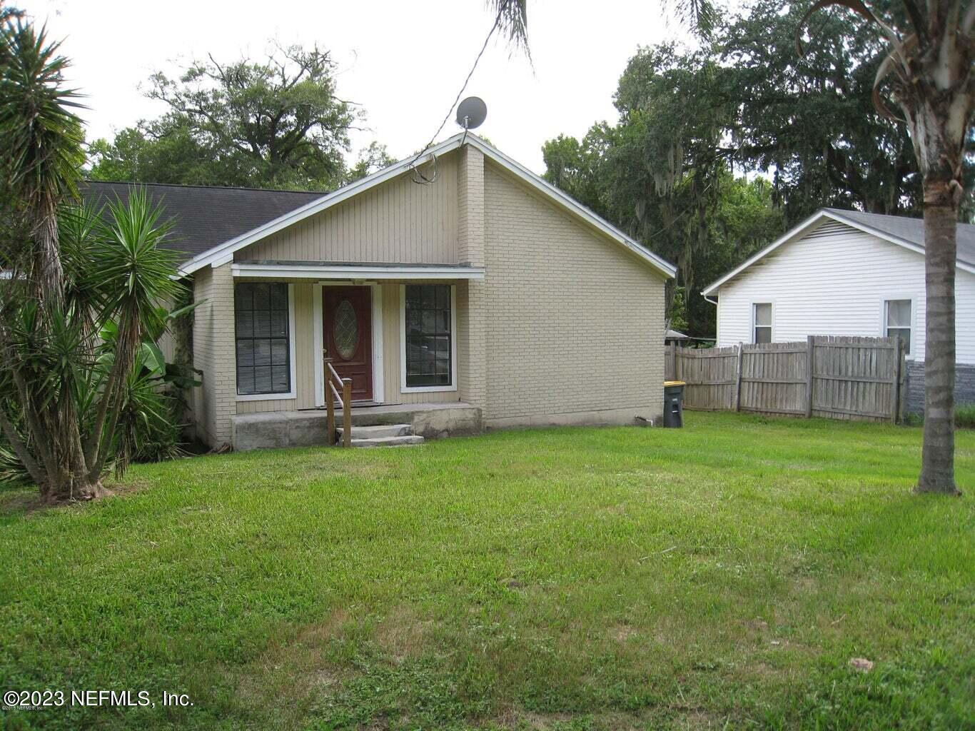 4526 Bedford Road Jacksonville, FL 32207 - Photo 1 of 19 20150702184556778220000000-o FRONT