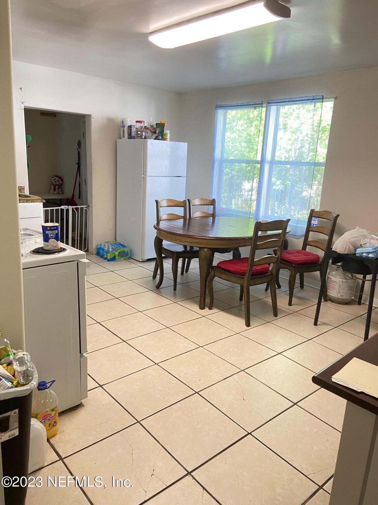 4526 Bedford Road Jacksonville, FL 32207 - Photo 16 of 19 IMG_8490