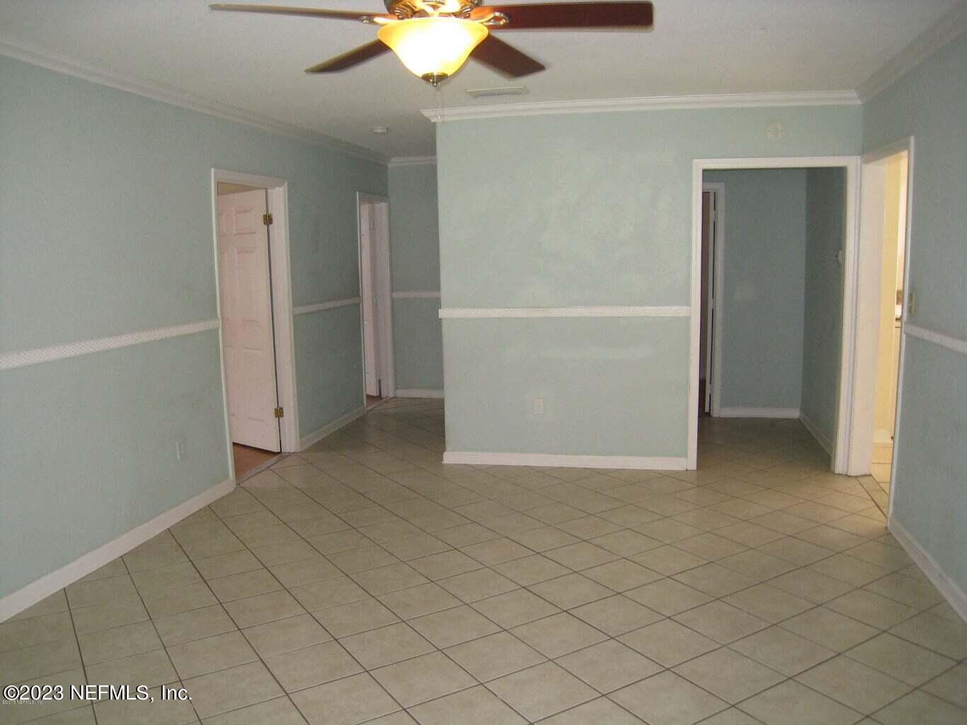4526 Bedford Road Jacksonville, FL 32207 - Photo 2 of 19 20150702184030857099000000-o FAMILY ROOM