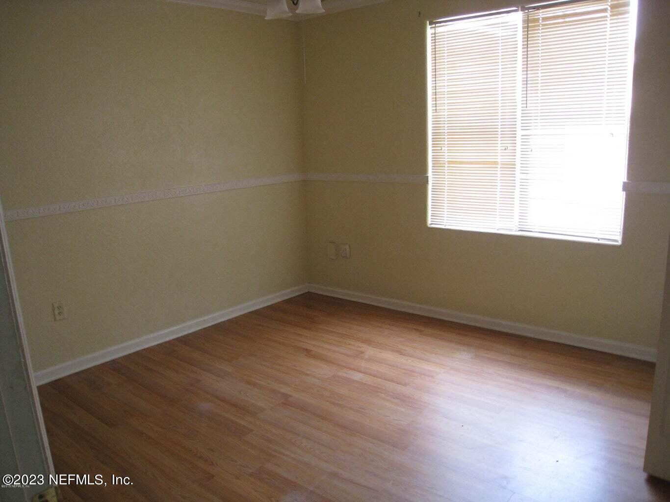 4526 Bedford Road Jacksonville, FL 32207 - Photo 8 of 19 20150702184109990150000000-o 12