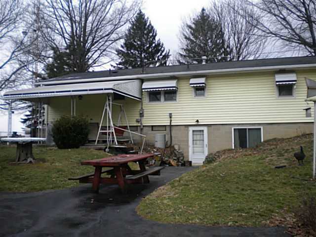 1022 Lake Road Northeast Lancaster, OH 43130 - Photo 23 of 25 Gallery Image 23