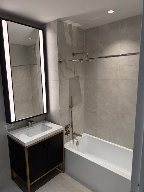 27-20 42nd Road, Unit 3E Queens, NY 11101 - Photo 6 of 9