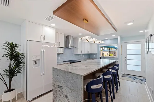 $695,000 | 479 Boca Ciega Point Boulevard South, Unit 1205, St. Petersburg, FL 33708