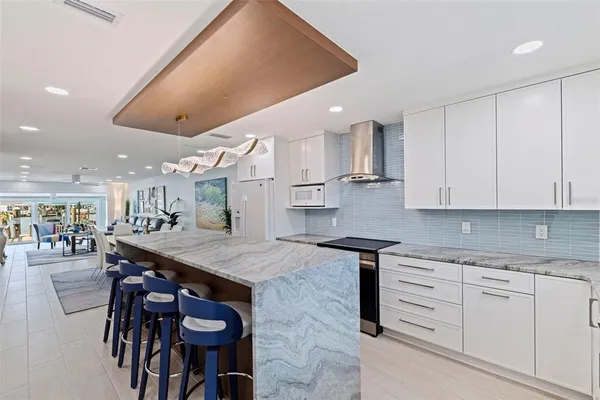 $695,000 | 479 Boca Ciega Point Boulevard South, Unit 1205, St. Petersburg, FL 33708