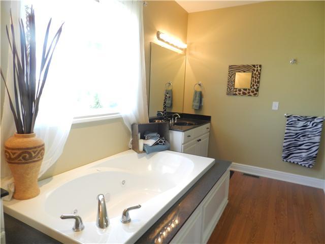 4433 Clark-Shaw Road Powell, OH 43065 - Photo 15 of 22 Gallery Image 15