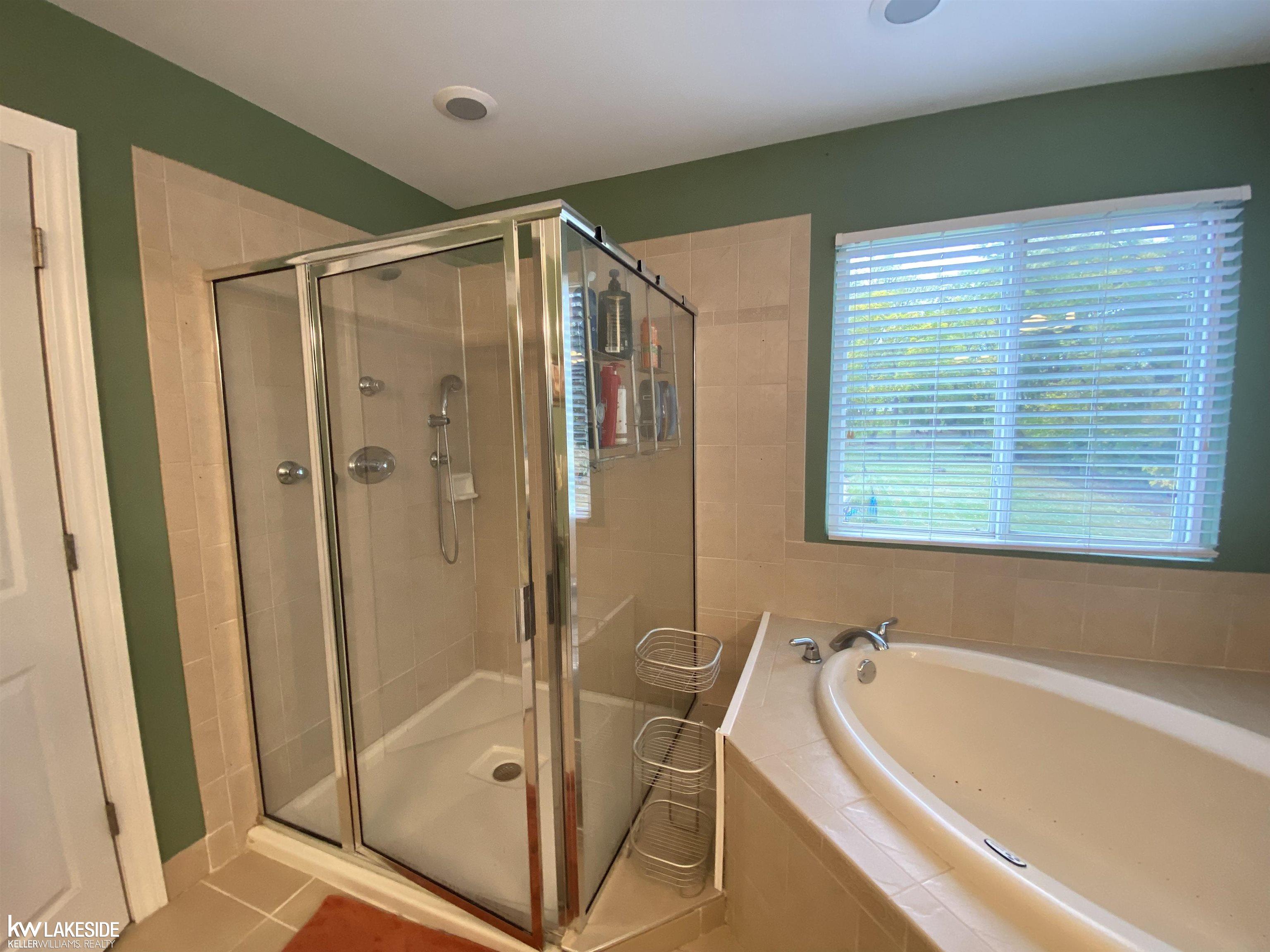 2770 Hickory Lawn Road Rochester Hills, MI 48307 - Photo 8 of 27