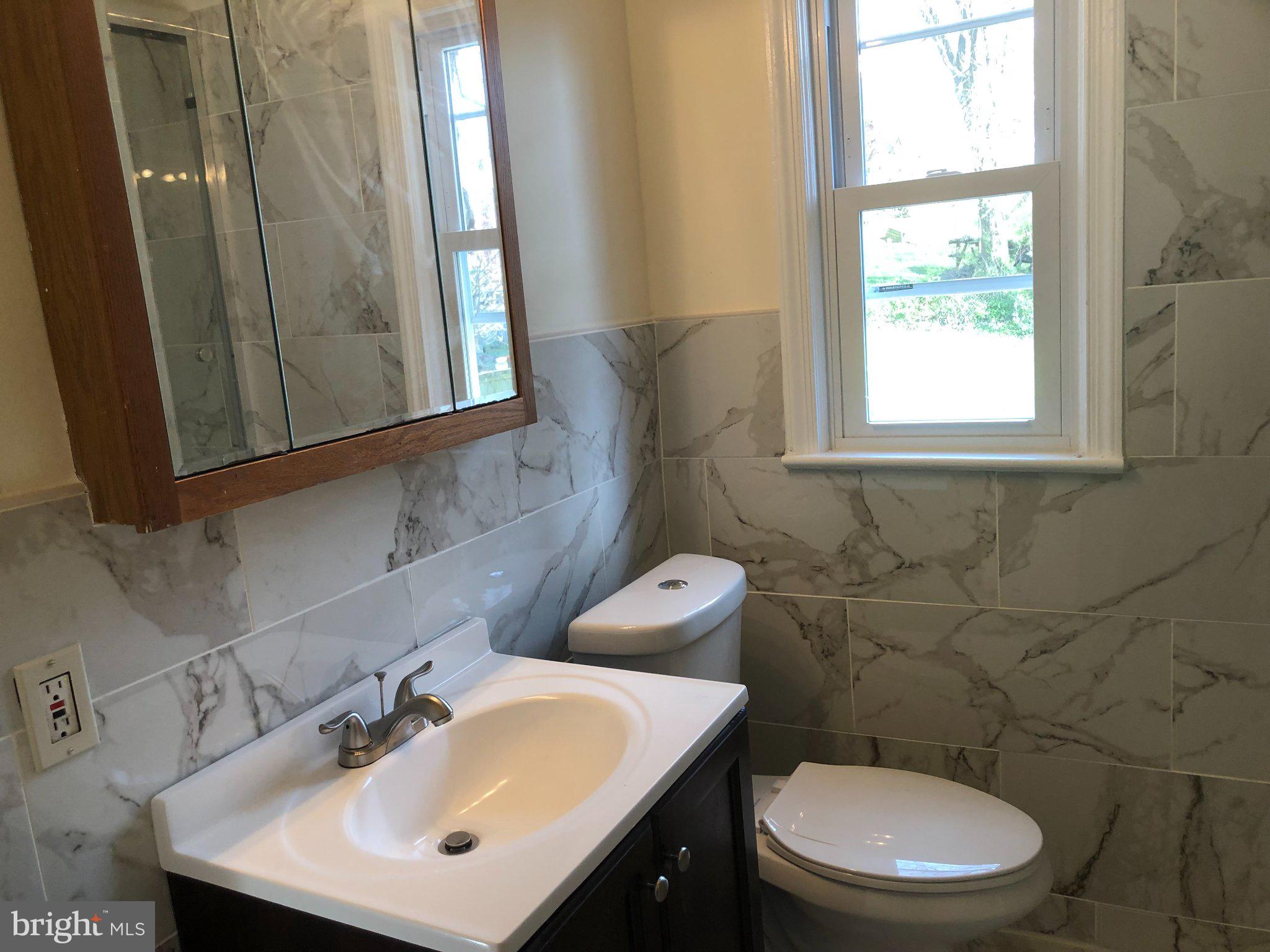 2606 Parker Avenue Silver Spring, MD 20902 - Photo 24 of 31 bathroom Upper