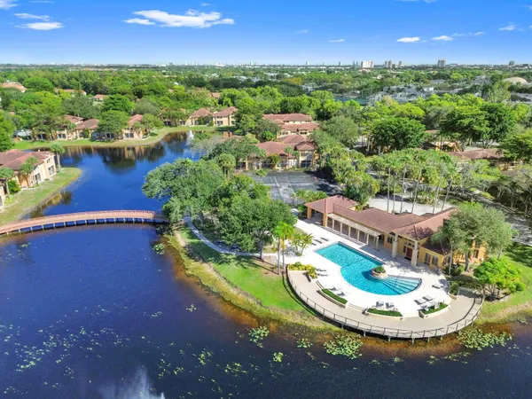 $2,100 | 4791 Via Palm Lakes, Unit 1706, West Palm Beach, FL 33417