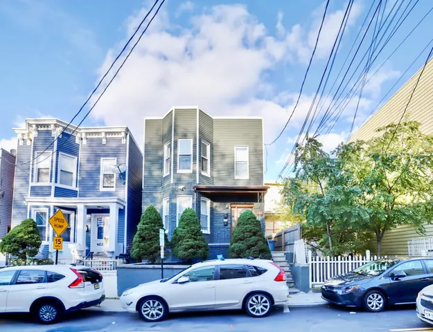 $850,000 | 620 37th Street, Union City, NJ 07087