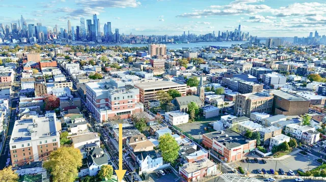 $850,000 | 620 37th Street, Union City, NJ 07087