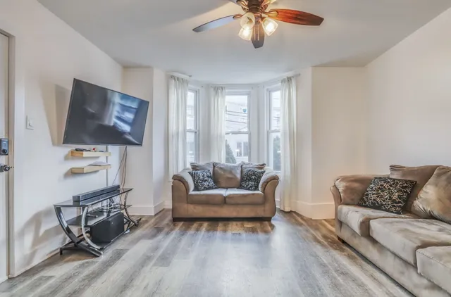 $850,000 | 620 37th Street, Union City, NJ 07087