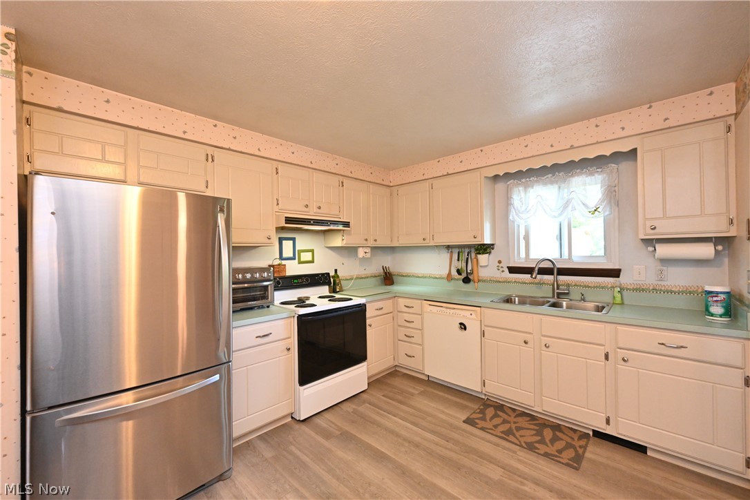 6065 Avon Belden Road North Ridgeville, OH 44039 - Photo 10 of 26