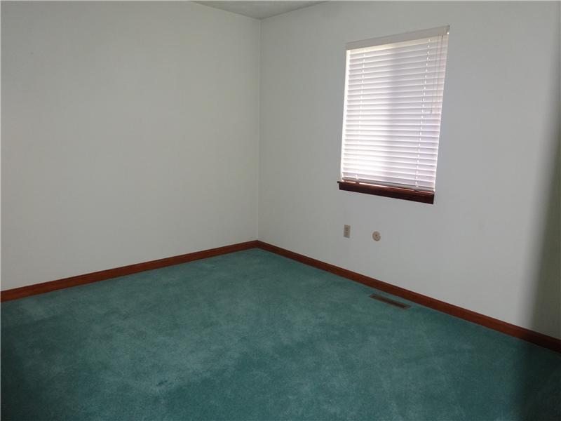 554 Country Club Road Washington, PA 15301 - Photo 20 of 24 Bedroom.