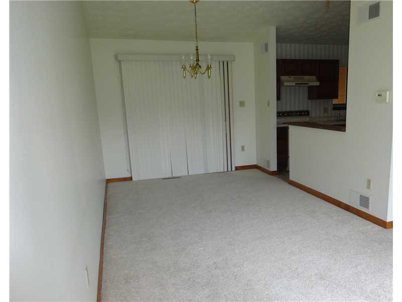 554 Country Club Road Washington, PA 15301 - Photo 6 of 24 Dining Room.