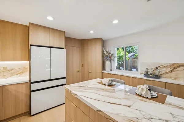 $848,888 | 142 Mission Drive, East Palo Alto, CA 94303