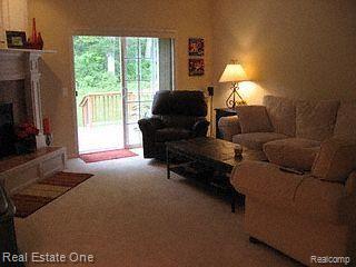 737 Telya Ridge, Unit 38 Milford, MI 48381 - Photo 12 of 25 Great Room Doorwall To Deck