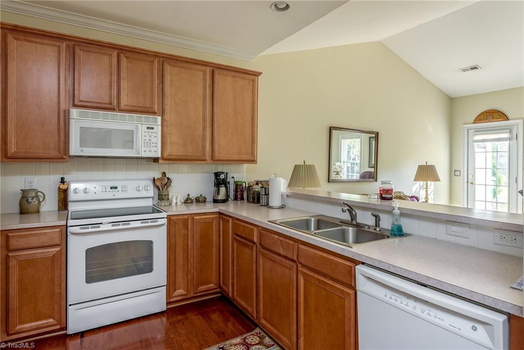 6172 Stadium Ridge Court Clemmons, NC 27012 - Photo 8 of 16 Gallery Image 8