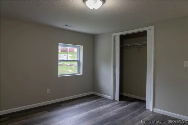 $1,050 | 1170 North Eastern School Road, Pekin, IN 47165