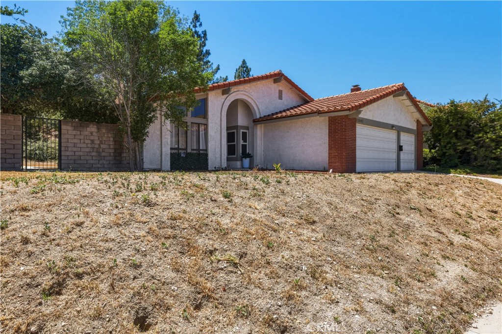 11841 Laughton Way Porter Ranch, CA 91326 - Photo 4 of 44