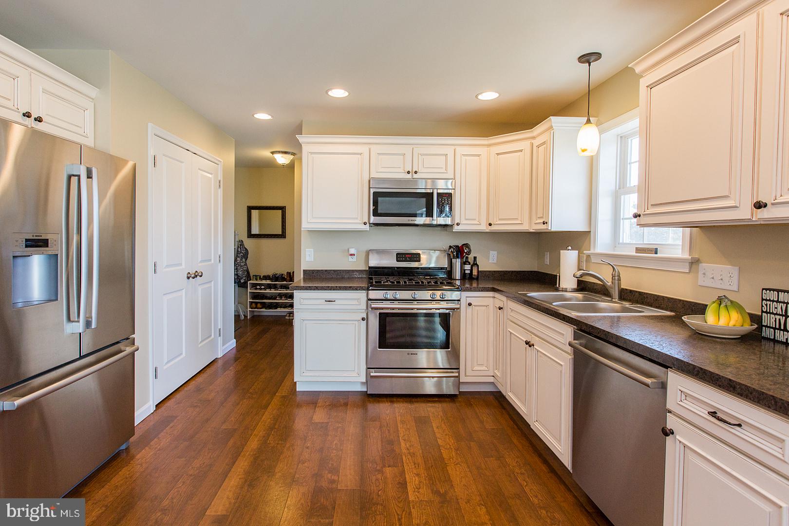 605 Frome Avenue Lititz, PA 17543 - Photo 4 of 54 Stainless steel appliances and large pantry