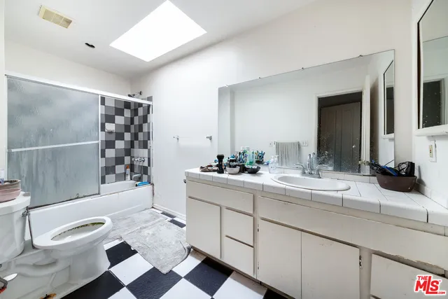 $1,149,000 | 11744 Exposition Boulevard, Los Angeles, CA 90064