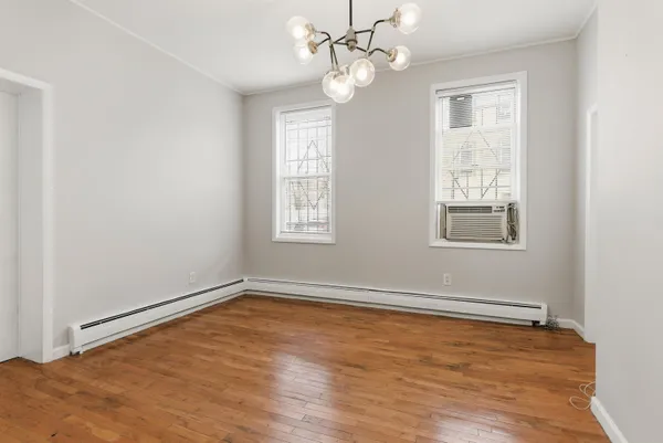 $2,550 | 154 South Street, Unit 1, Jersey City, NJ 07307