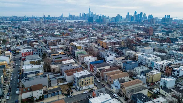 $2,550 | 154 South Street, Unit 1, Jersey City, NJ 07307