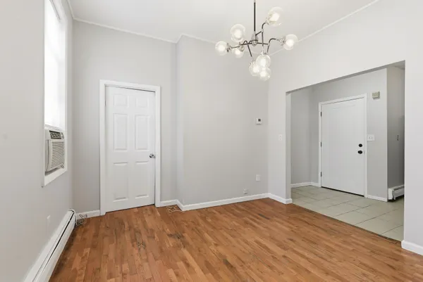 $2,550 | 154 South Street, Unit 1, Jersey City, NJ 07307