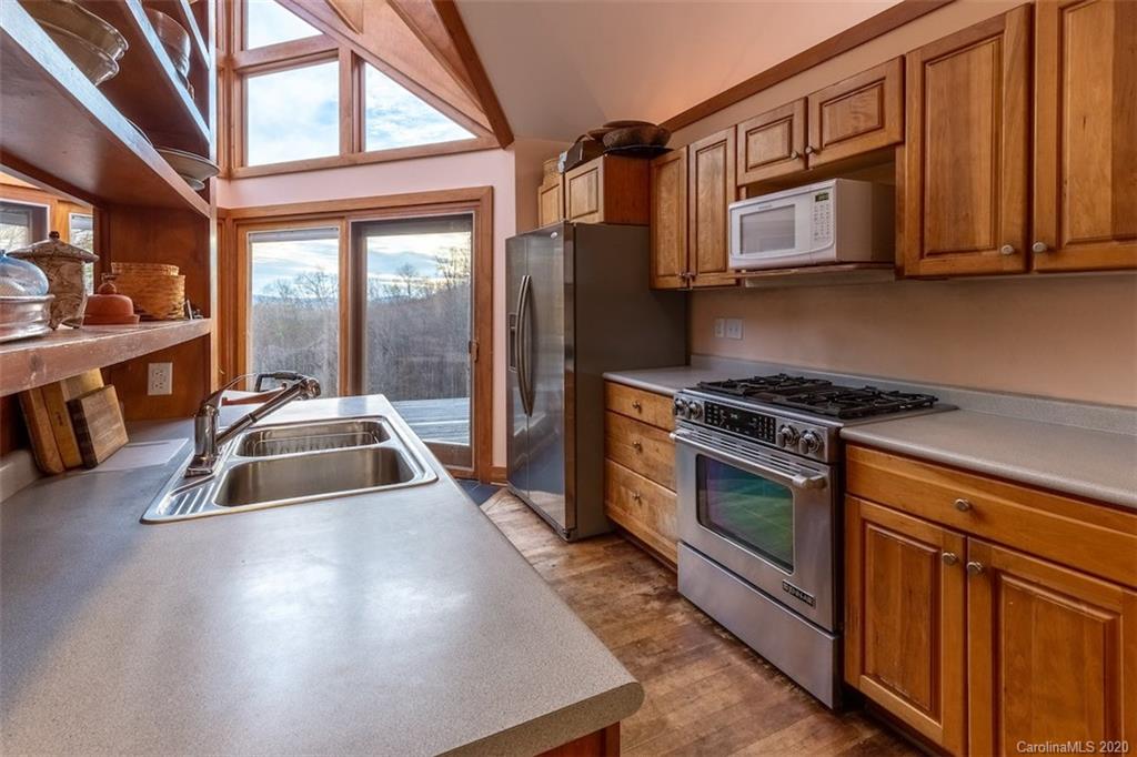 1385 Broom Road Tuckasegee, NC 28783 - Photo 14 of 40 Gallery Image 14