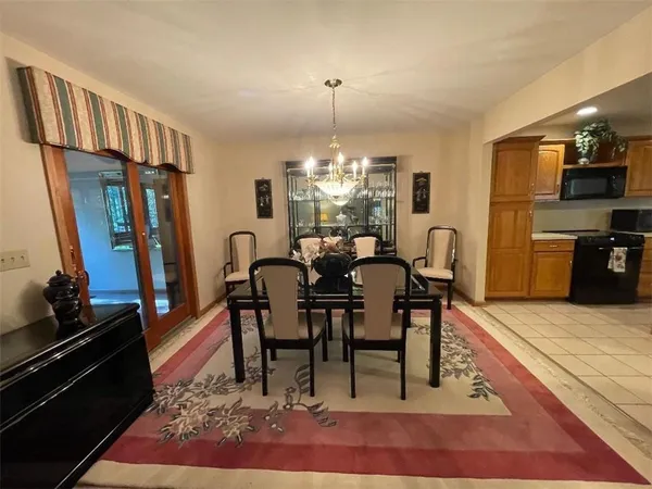 $339,900 | 1445 Winterberry Court, Unit 2B, Hermitage, PA 16148