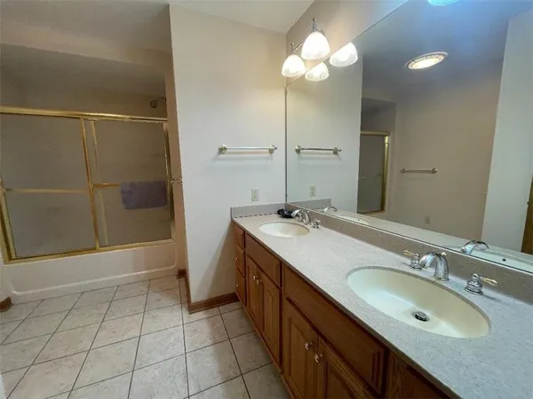 $339,900 | 1445 Winterberry Court, Unit 2B, Hermitage, PA 16148