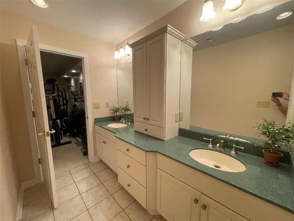 $339,900 | 1445 Winterberry Court, Unit 2B, Hermitage, PA 16148