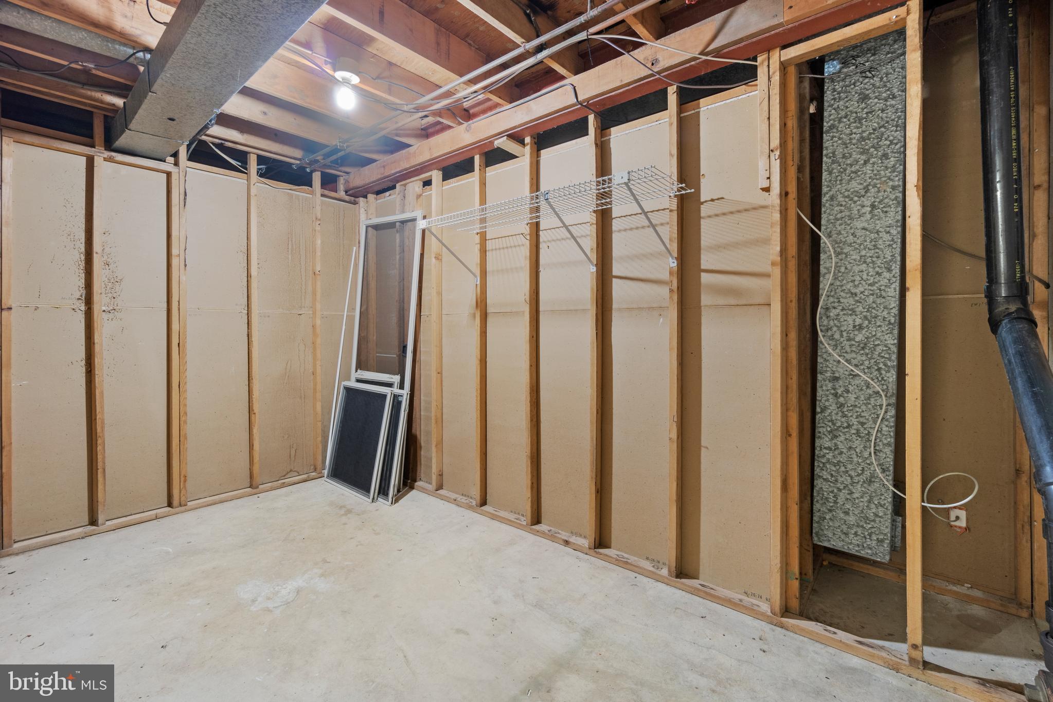 5304 Eliots Oak Road Columbia, MD 21044 - Photo 32 of 39 Storage