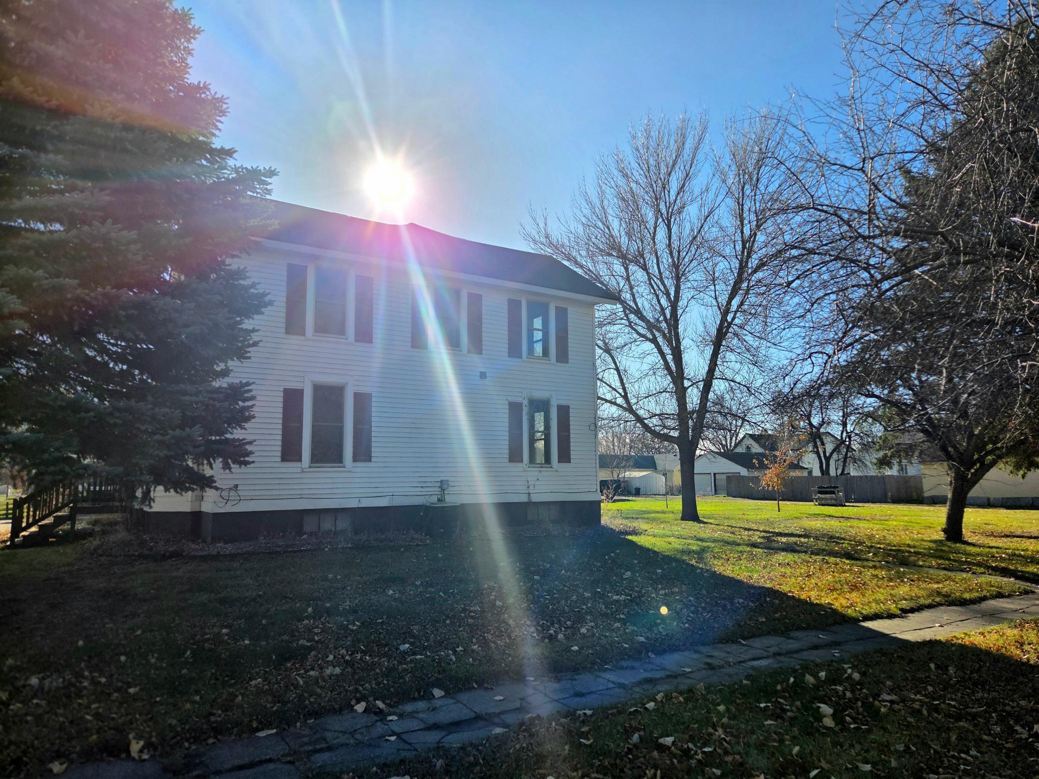 109 3rd Street East Ada, MN 56510 - Photo 3 of 24