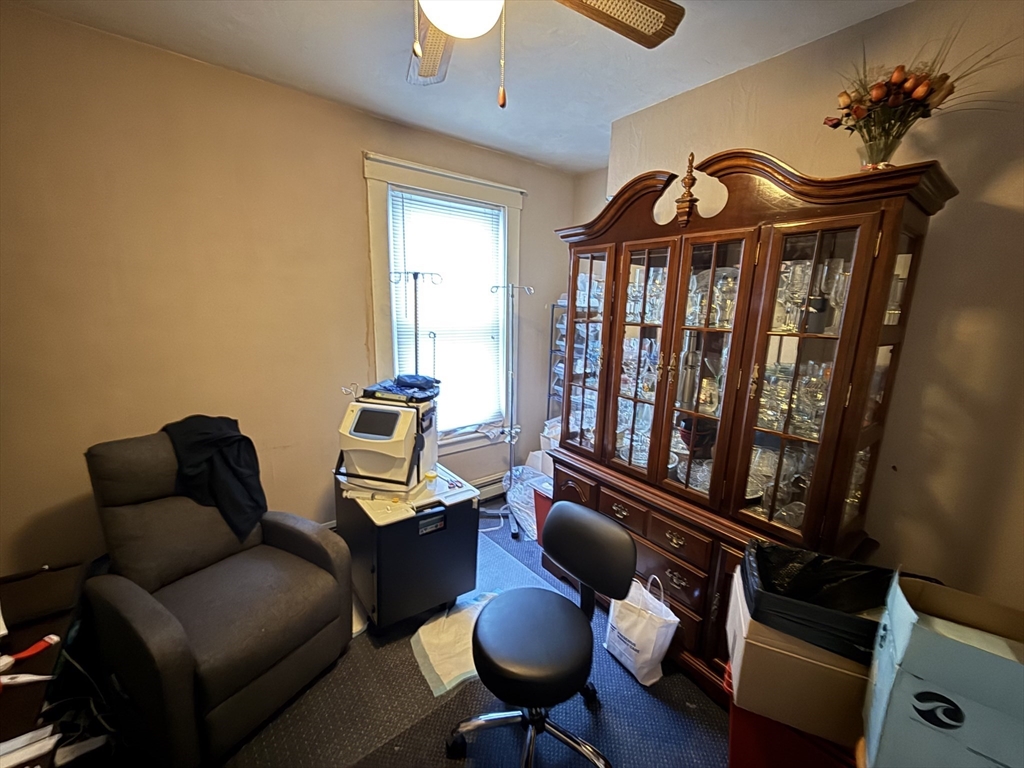 719 Main Street Clinton, MA 01510 - Photo 13 of 32