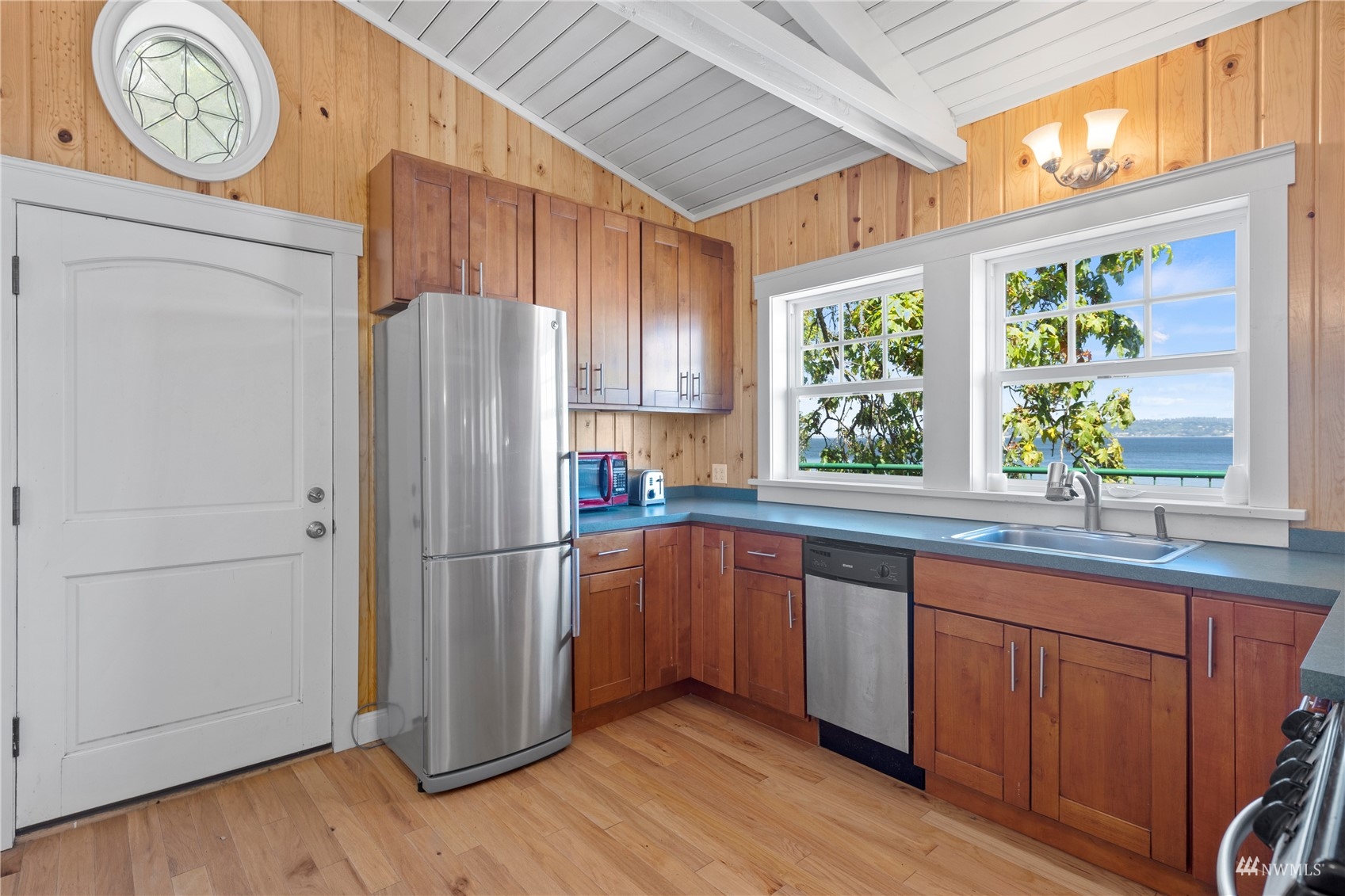 4224 Southwest Luana Beach Road Vashon, WA 98070 - Photo 5 of 27